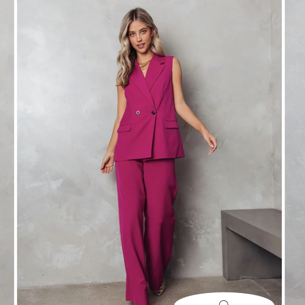 VICI Pocketed Vest - Magenta - Picture 7 of 9